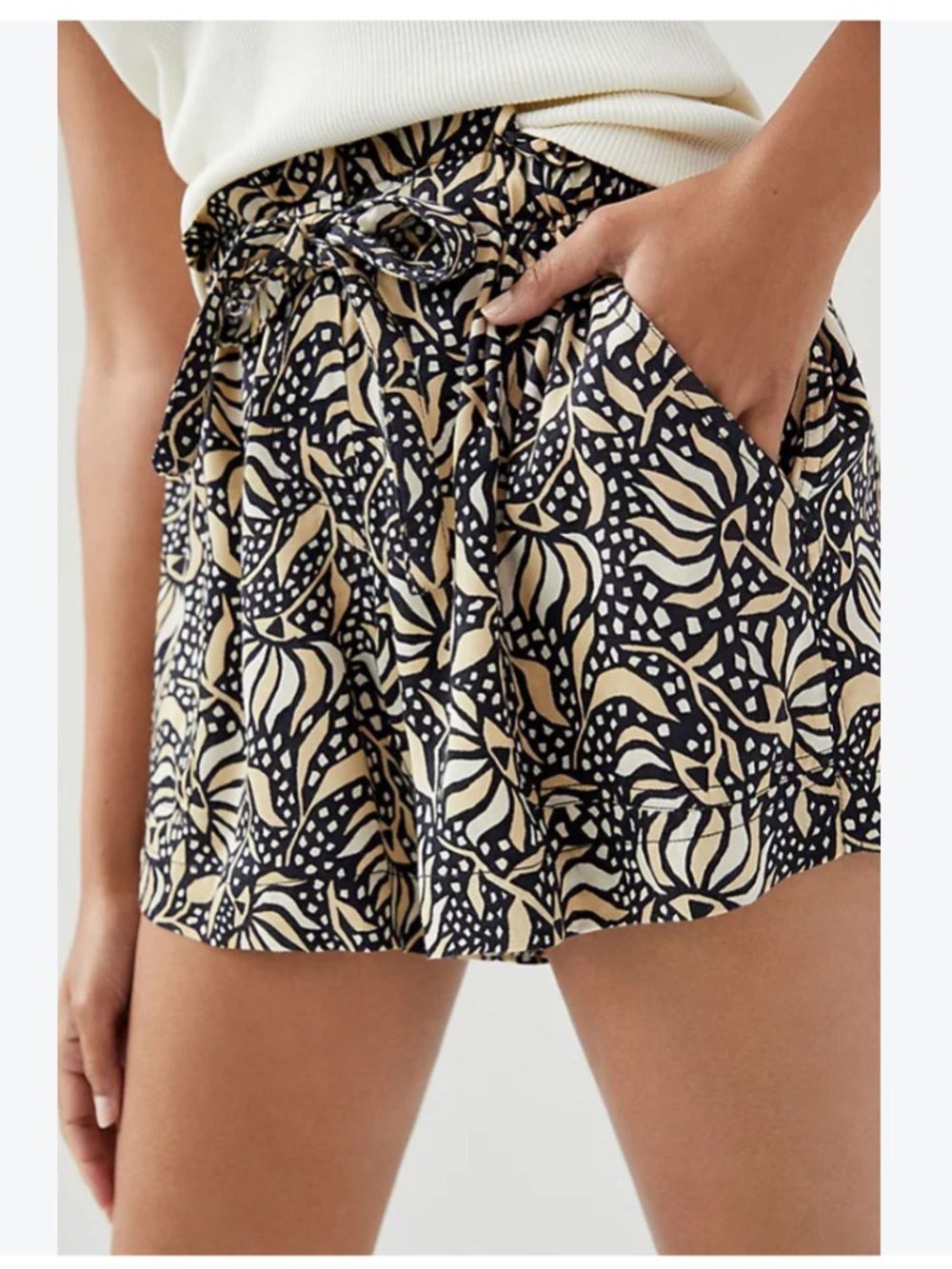 Omika Black & Cream Abstract Paperbag Shorts Anthropologie
